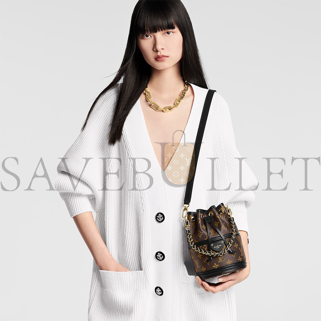 LOUIS VUITTON CANOÉ M83480 (21*14*14cm) LOUIS VUITTON CANOÉ M83480 (21*14*14cm)